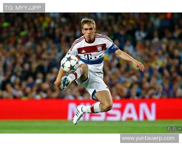 日本边后卫足球明星的崛起与影响力分析：从技术到战术的全面解读